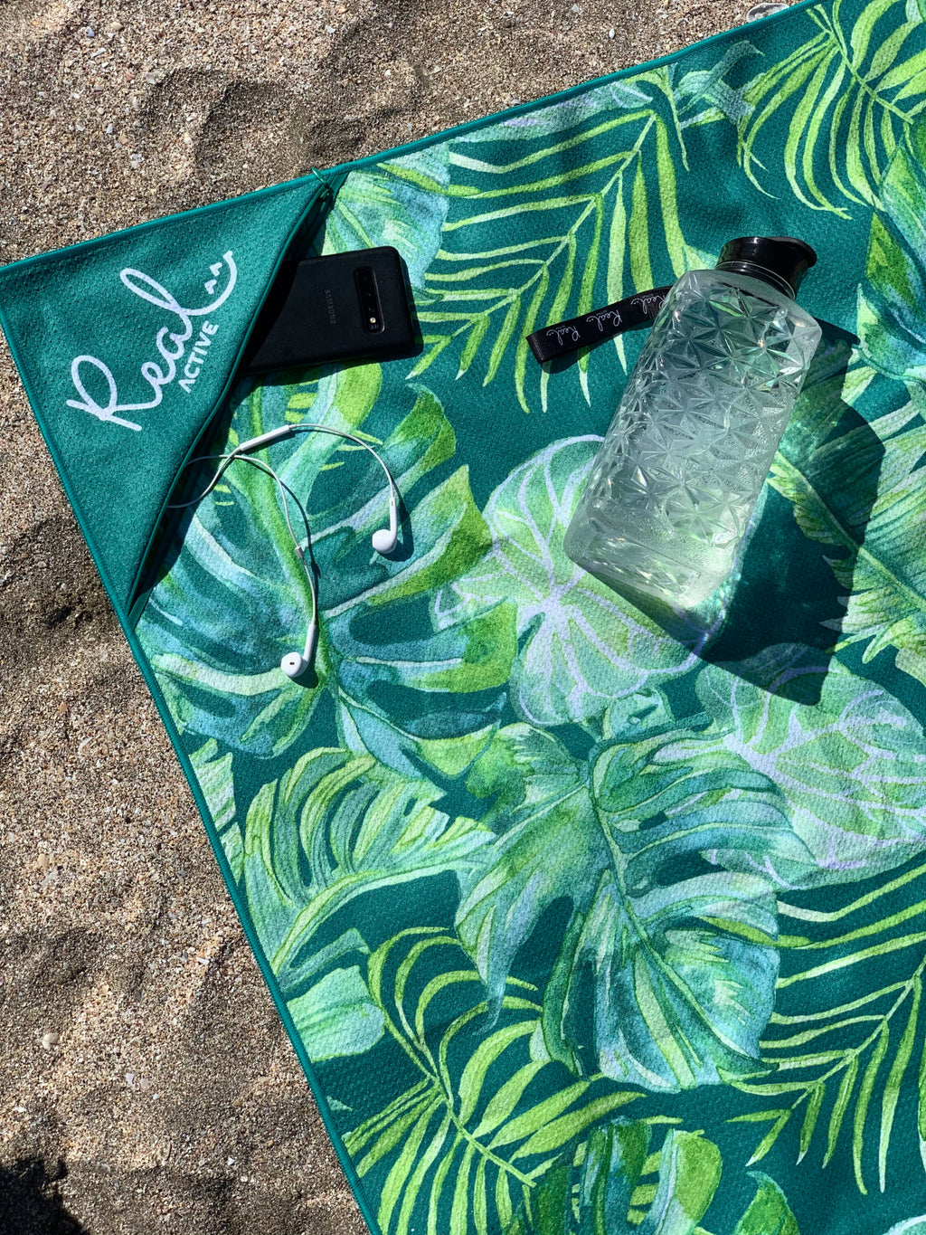 Real Active ‘Lush Tropics’ Beach Towel 3